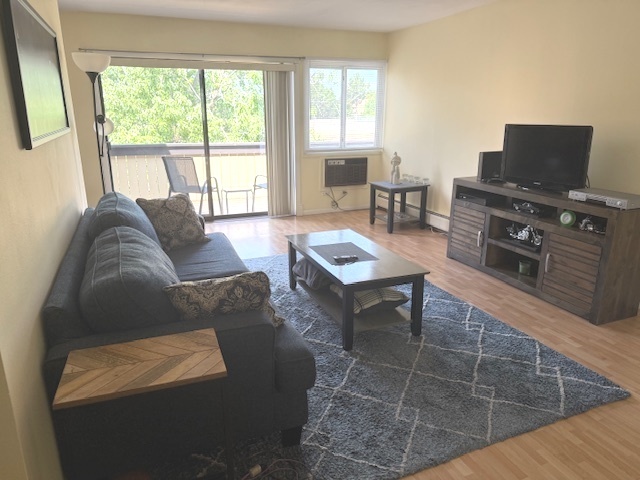 1810 Hemlock Place #304, Schaumburg, IL 60173