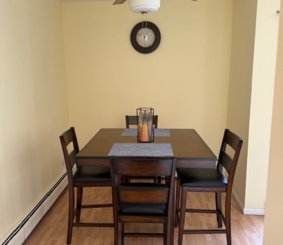 1810 Hemlock Place #304, Schaumburg, IL 60173