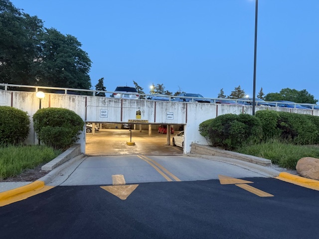 1810 Hemlock Place #304, Schaumburg, IL 60173