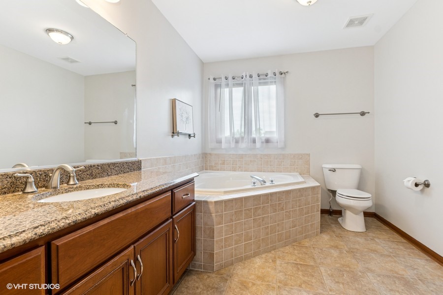 8824 Brown Lane, Tinley Park, IL 60487