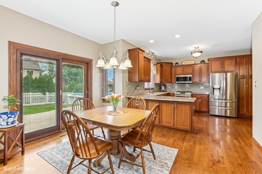 8824 Brown Lane, Tinley Park, IL 60487