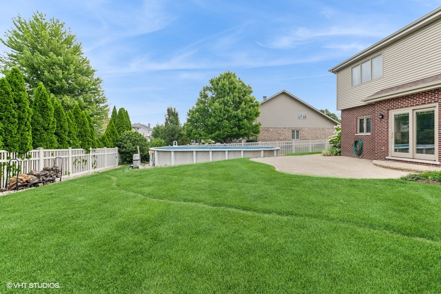 8824 Brown Lane, Tinley Park, IL 60487