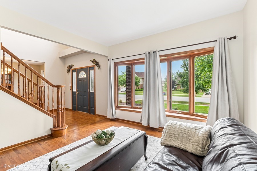 8824 Brown Lane, Tinley Park, IL 60487