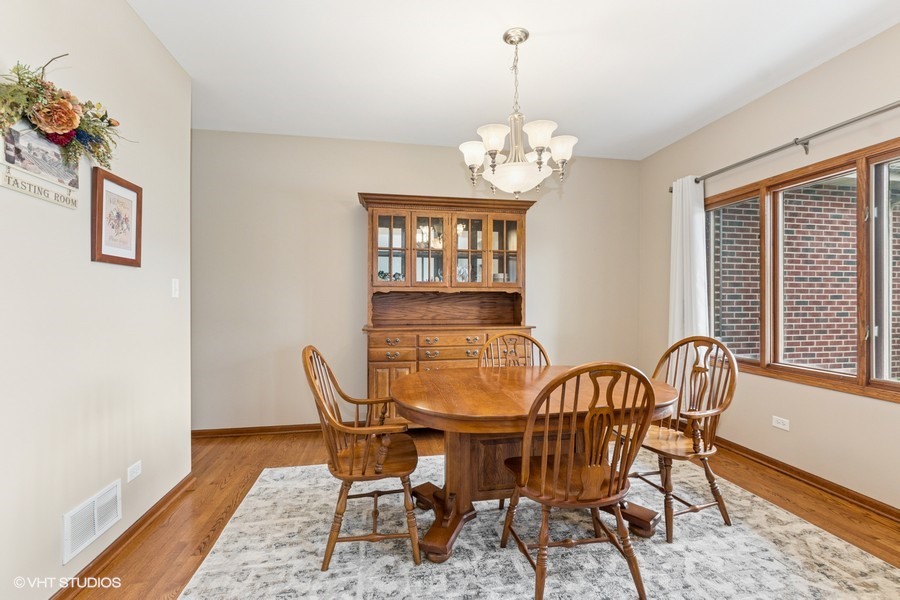 8824 Brown Lane, Tinley Park, IL 60487