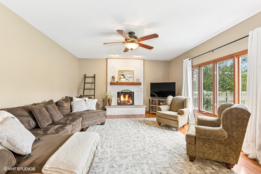 8824 Brown Lane, Tinley Park, IL 60487