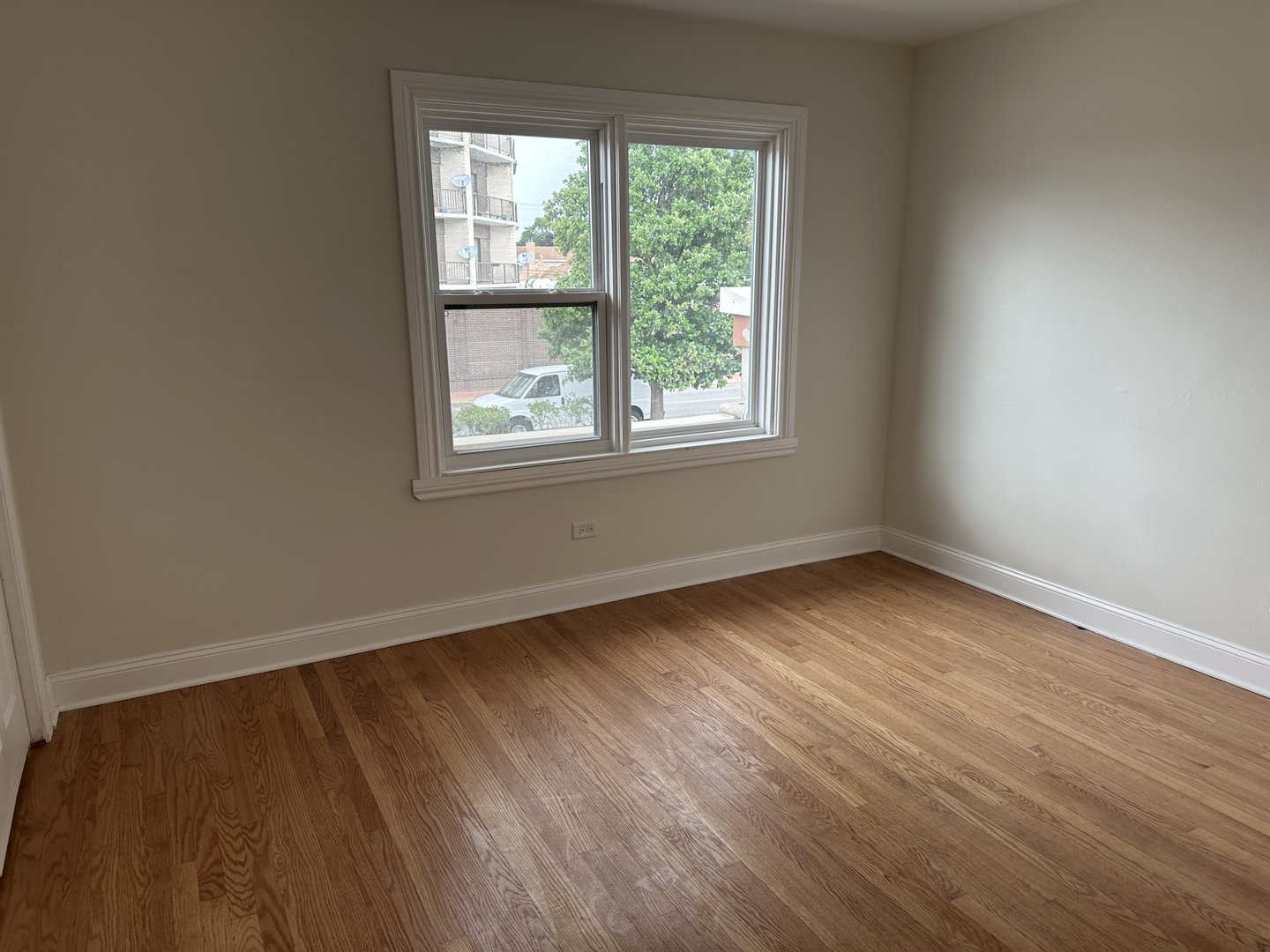 3927 W 95th Street #2E, Evergreen Park, IL 60805