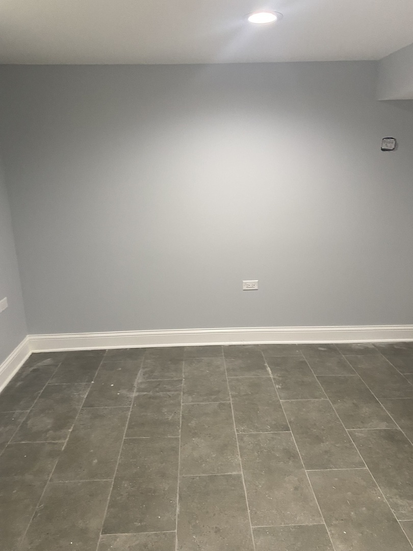 12053 S Michigan Avenue, Chicago, IL 60628