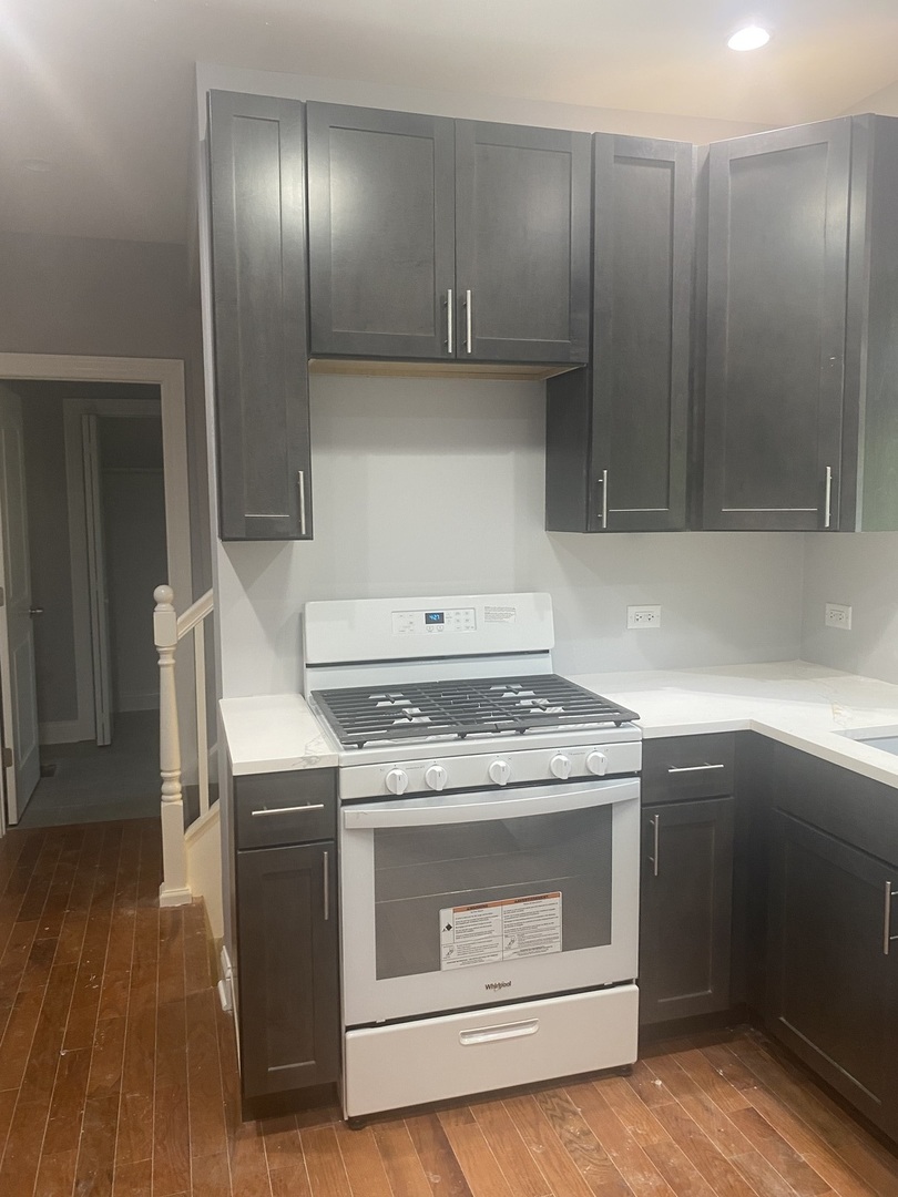 12053 S Michigan Avenue, Chicago, IL 60628