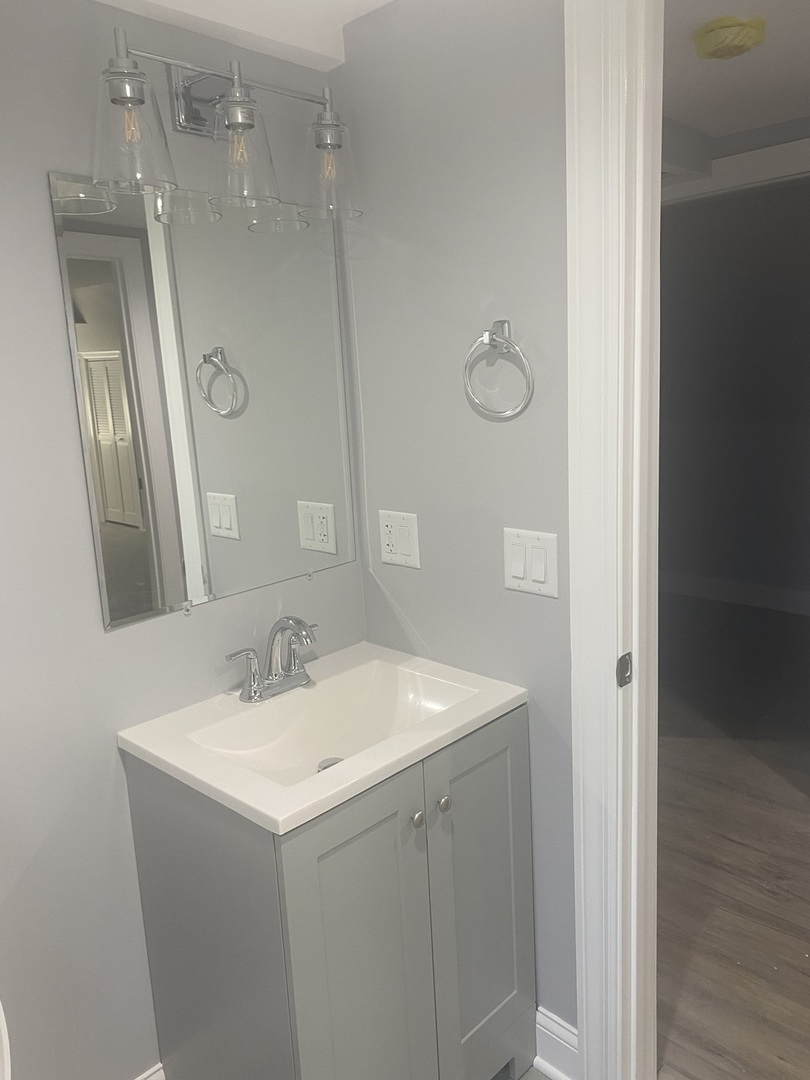 12053 S Michigan Avenue, Chicago, IL 60628