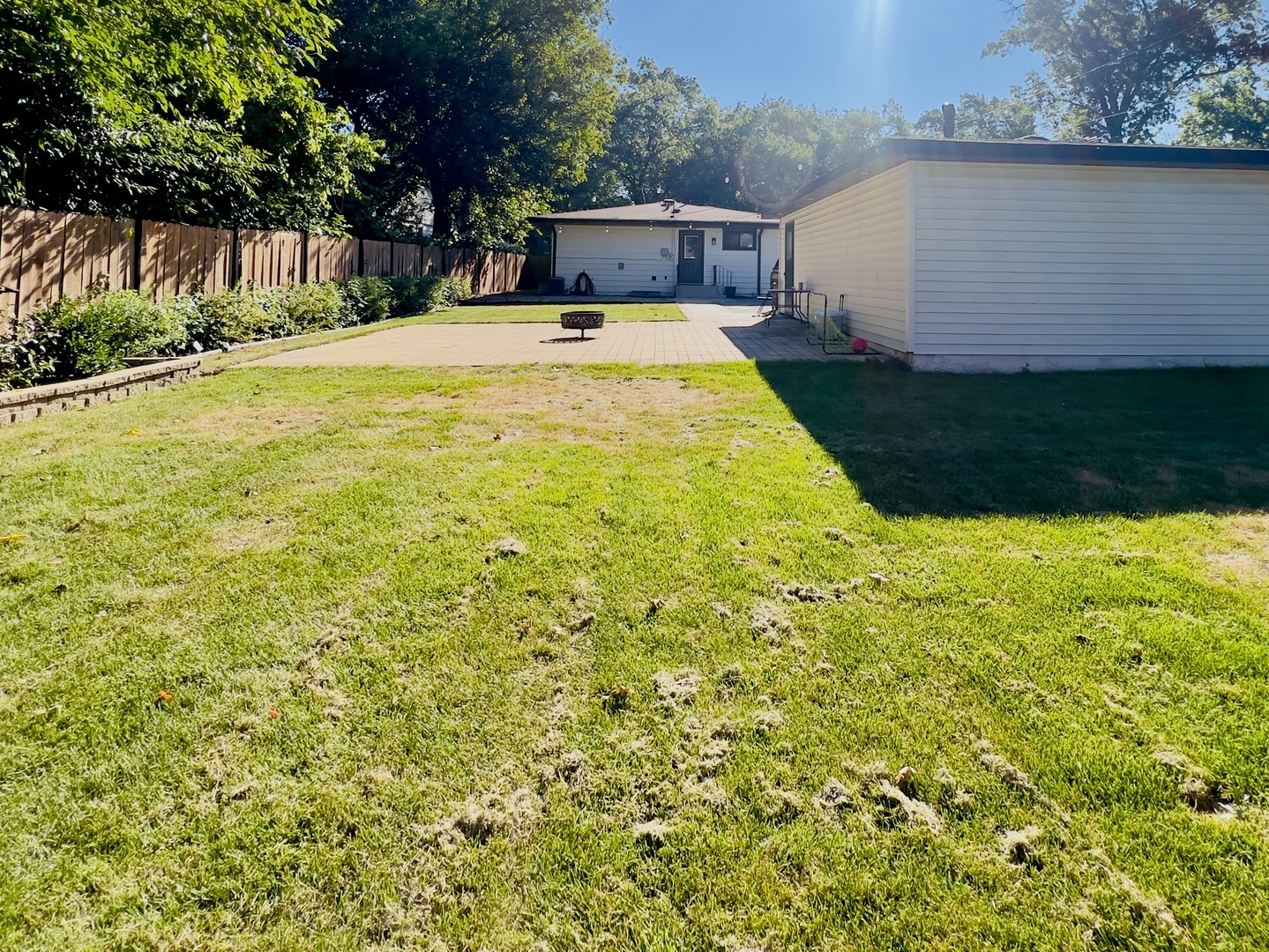 17750 Clyde Avenue, Lansing, IL 60438