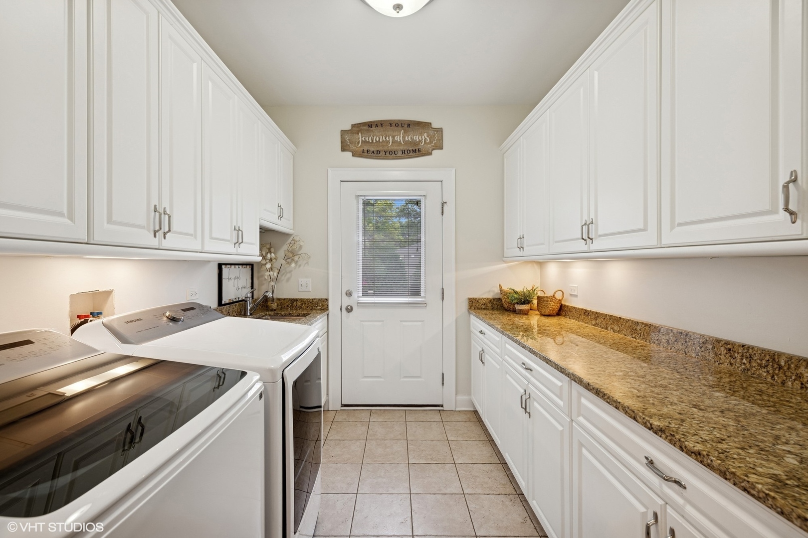 907 S Vail Avenue, Arlington Heights, IL 60005