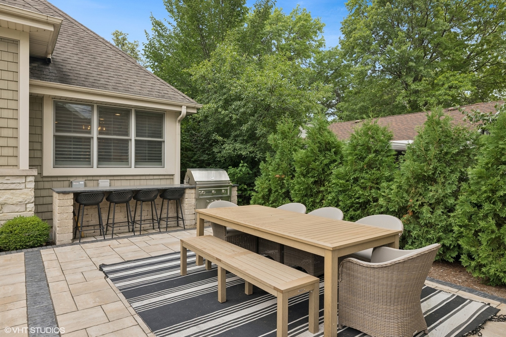 907 S Vail Avenue, Arlington Heights, IL 60005