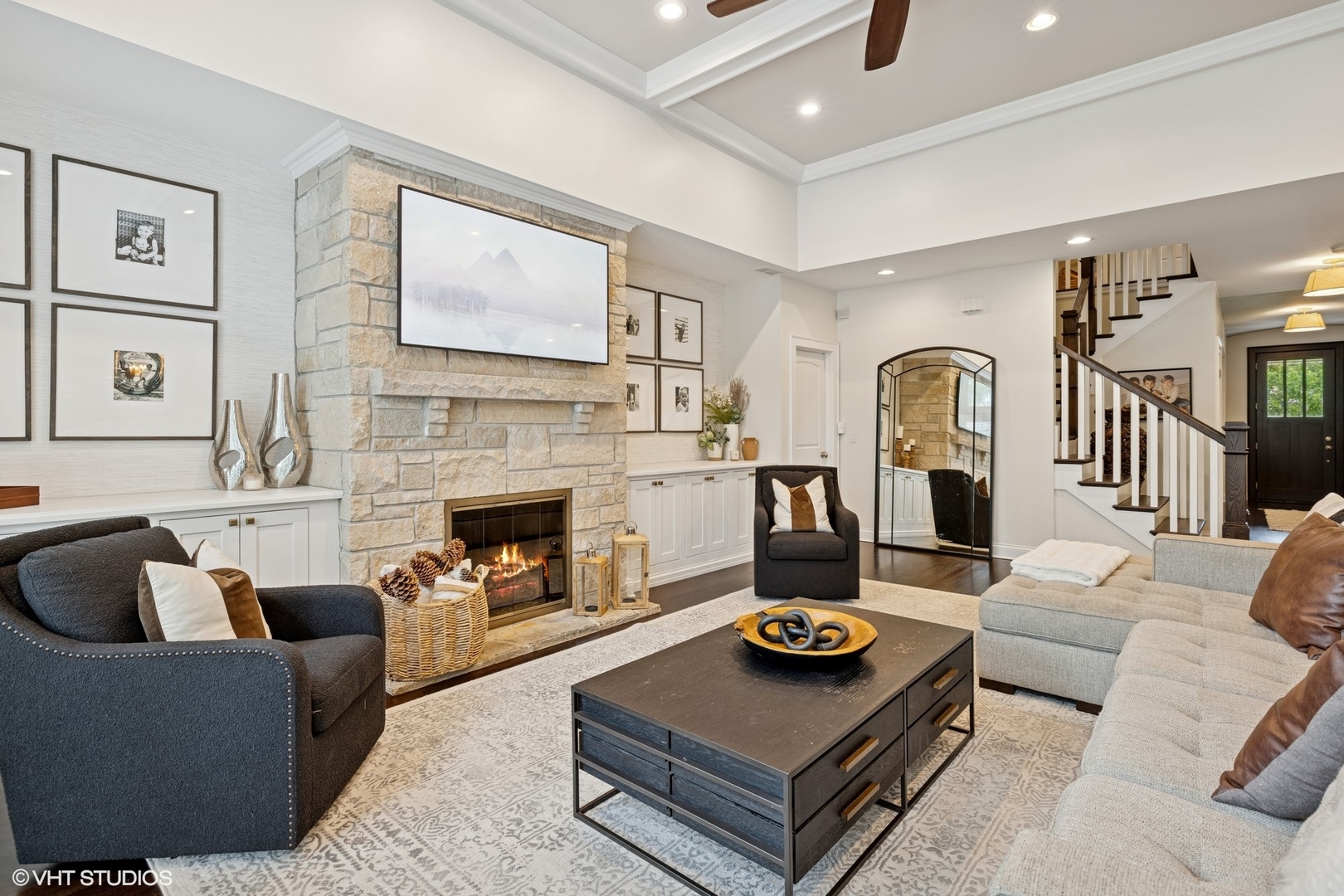 907 S Vail Avenue, Arlington Heights, IL 60005
