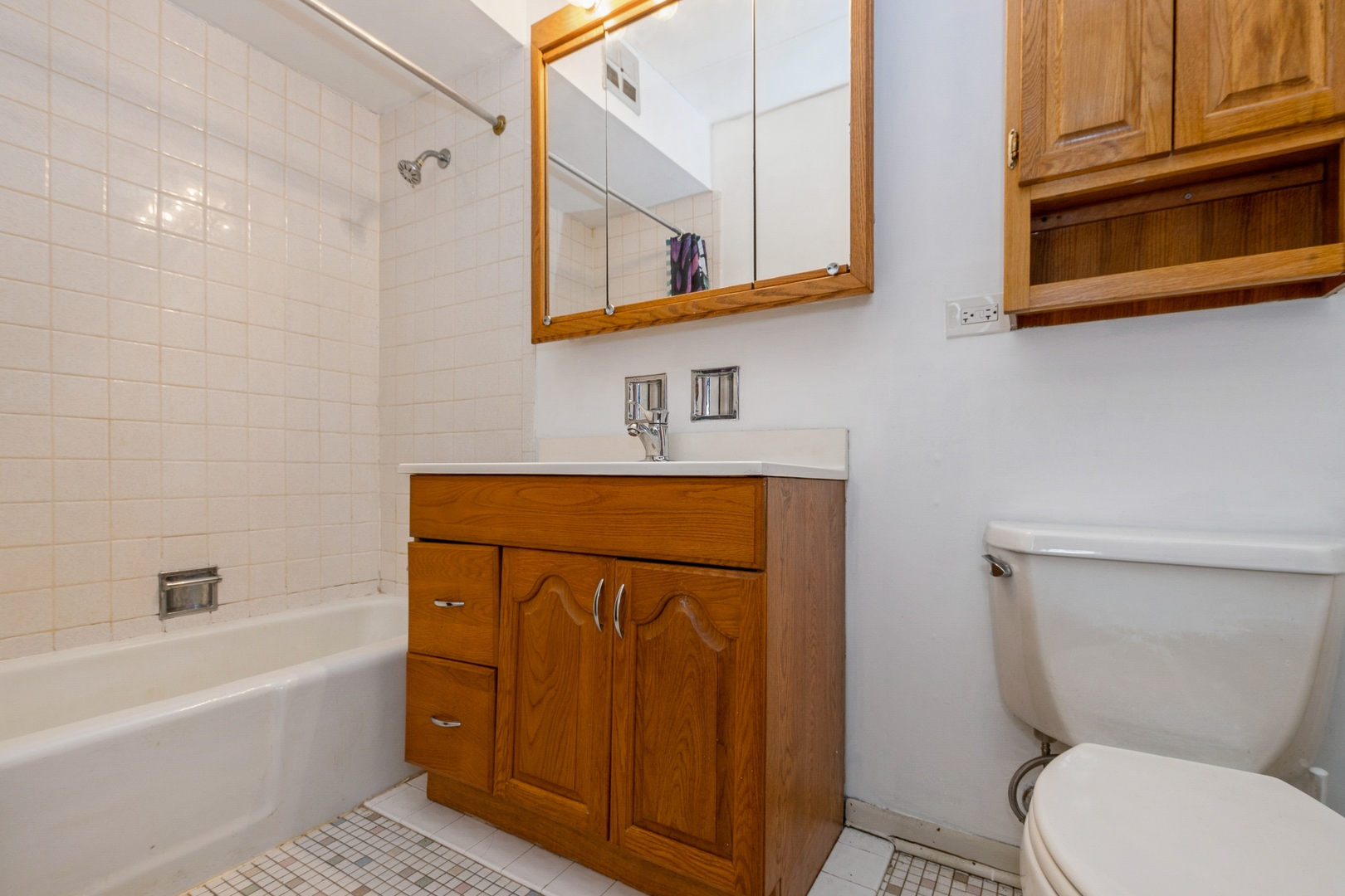 9721 S Cicero Avenue #1A, Oak Lawn, IL 60453