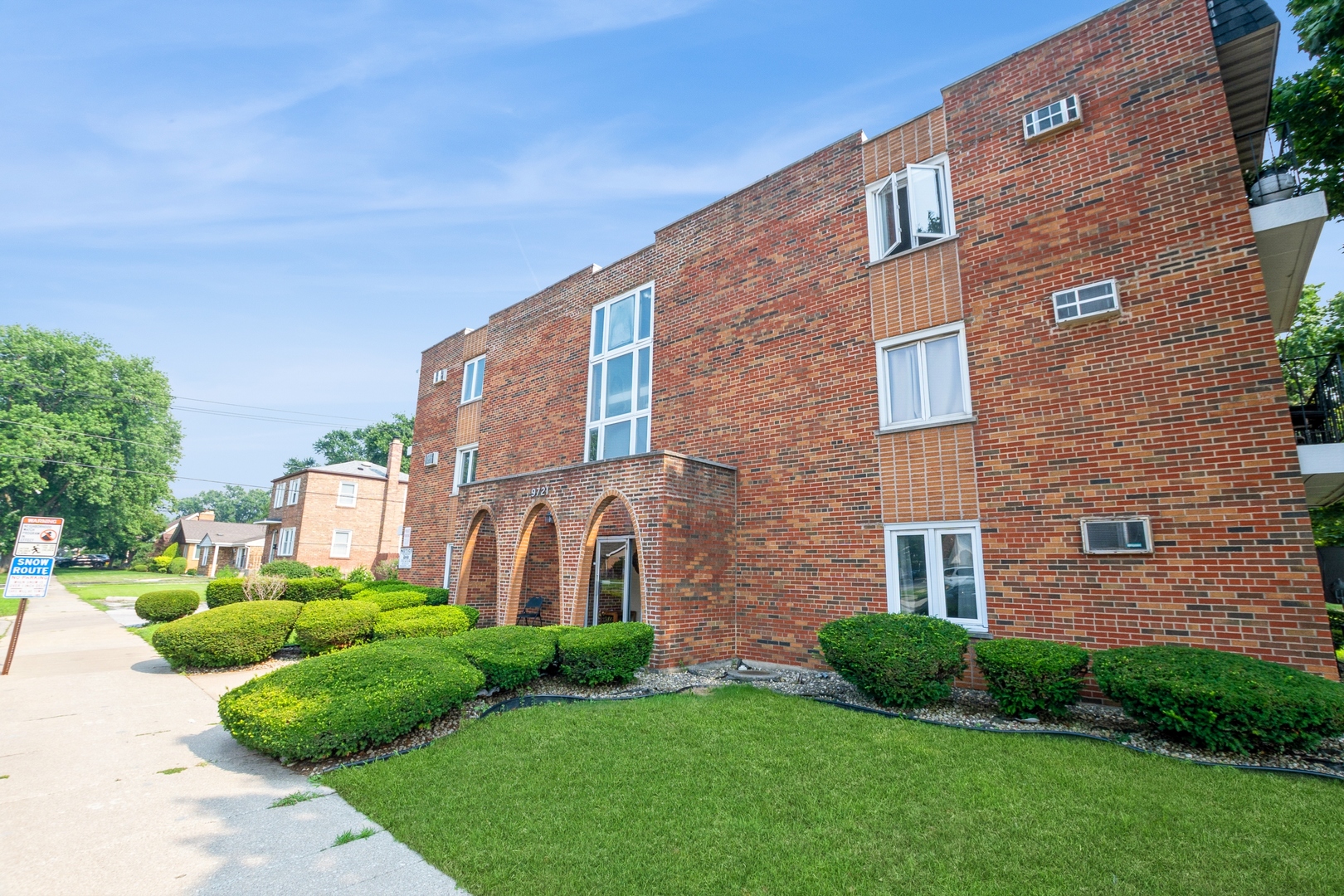 9721 S Cicero Avenue #1A, Oak Lawn, IL 60453