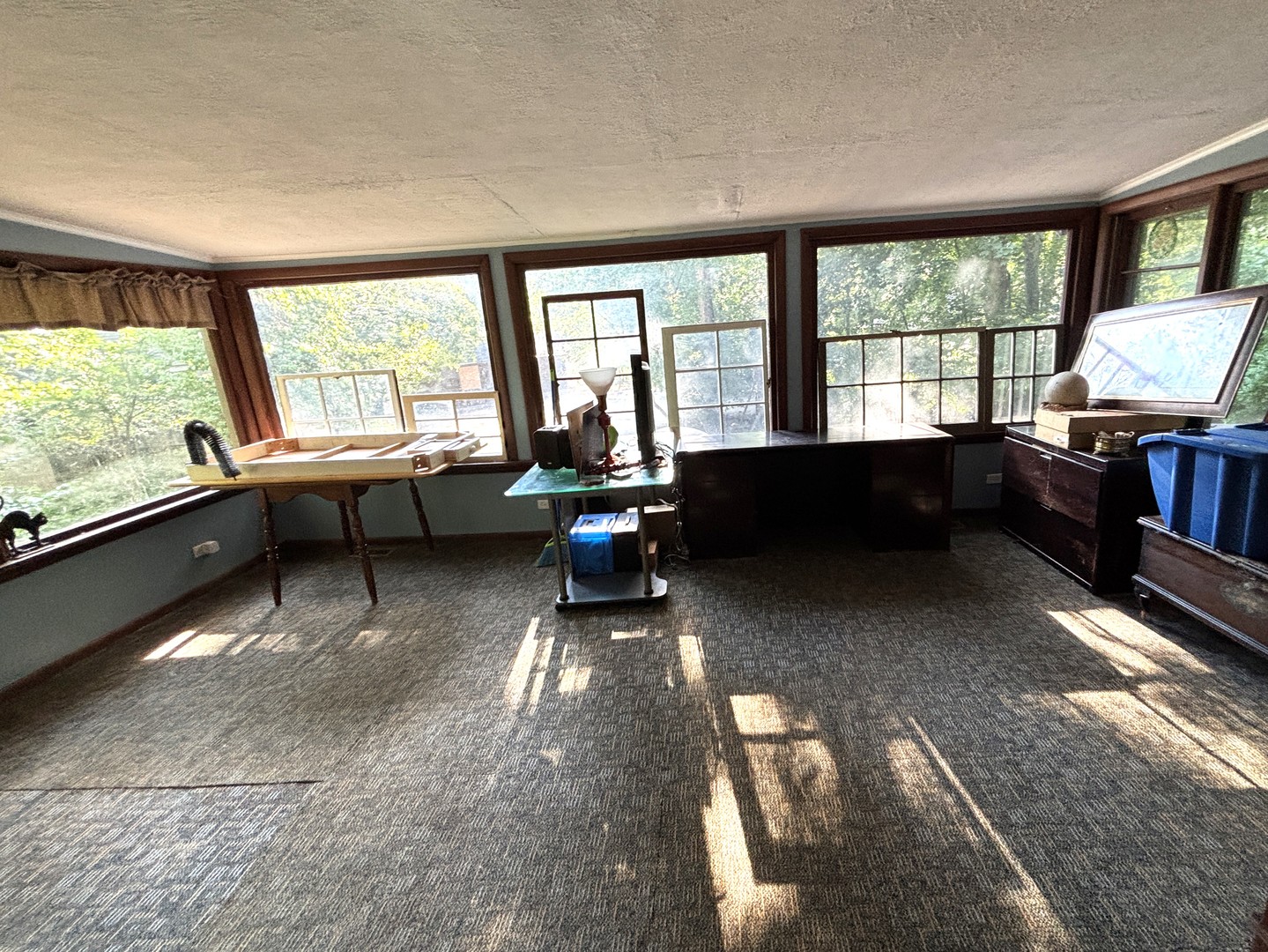29W101 Morris Court, Warrenville, IL 60555