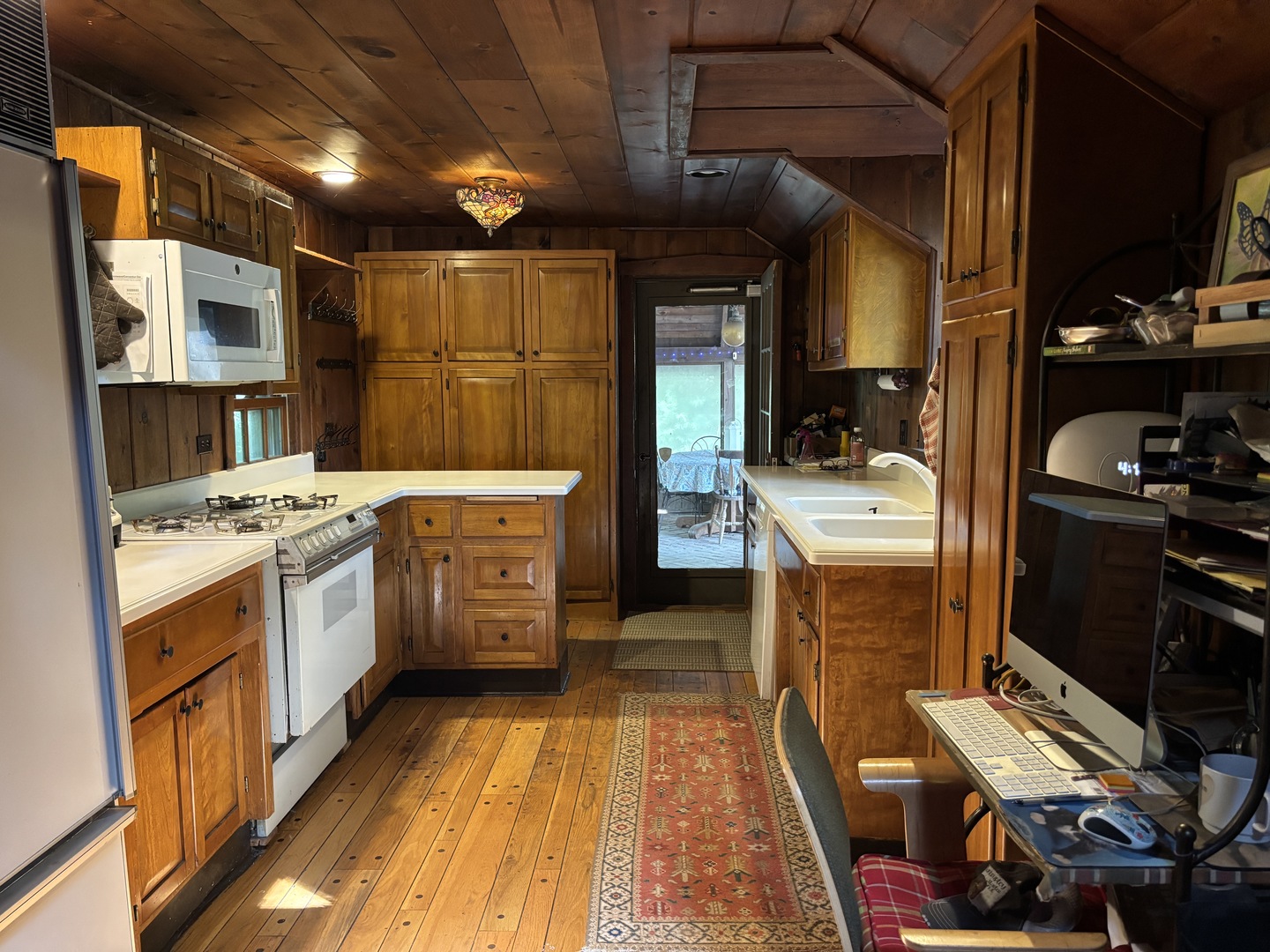 29W101 Morris Court, Warrenville, IL 60555