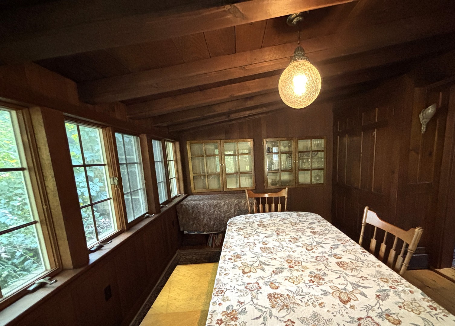 29W101 Morris Court, Warrenville, IL 60555