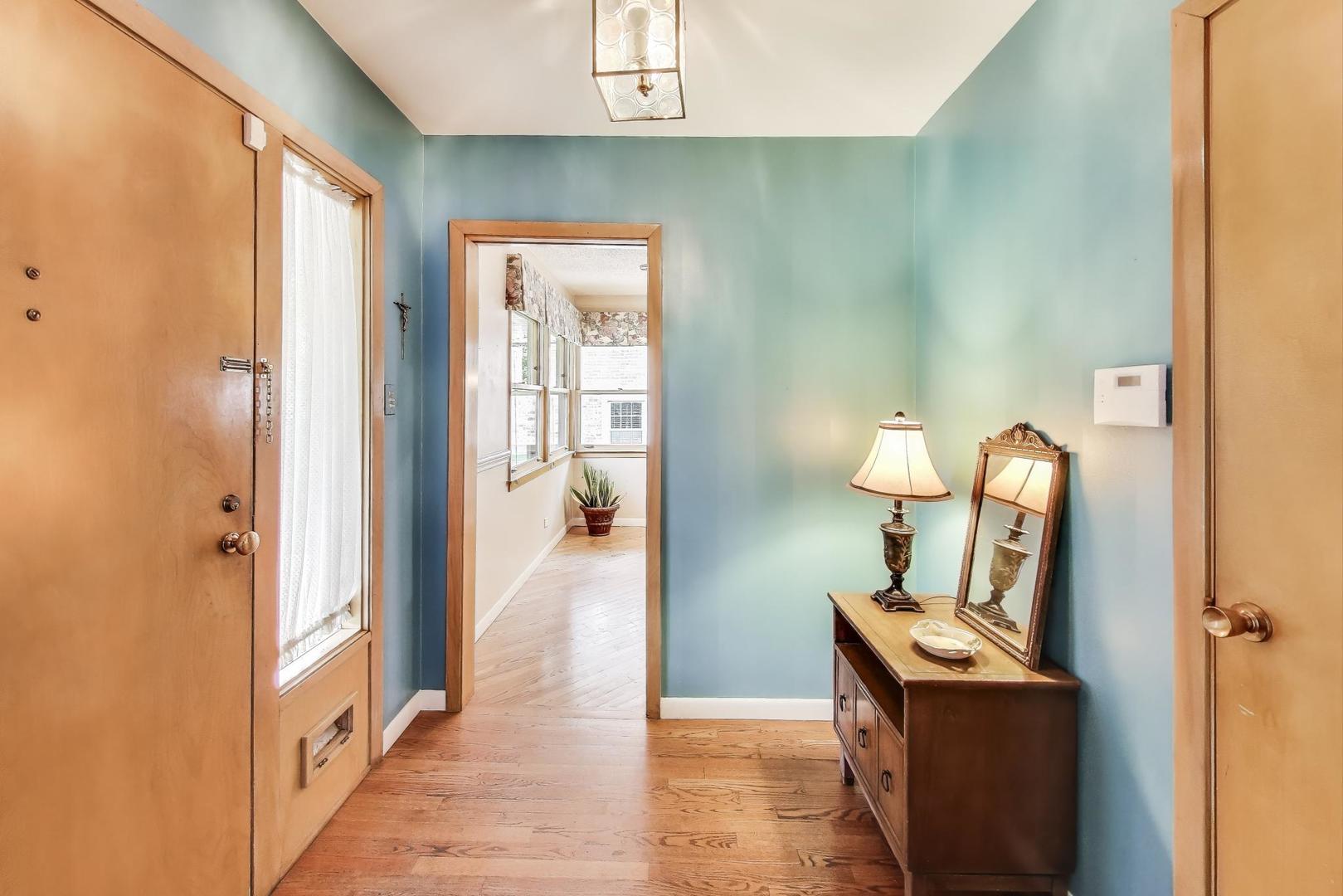 9350 S Hoyne Avenue, Chicago, IL 60643