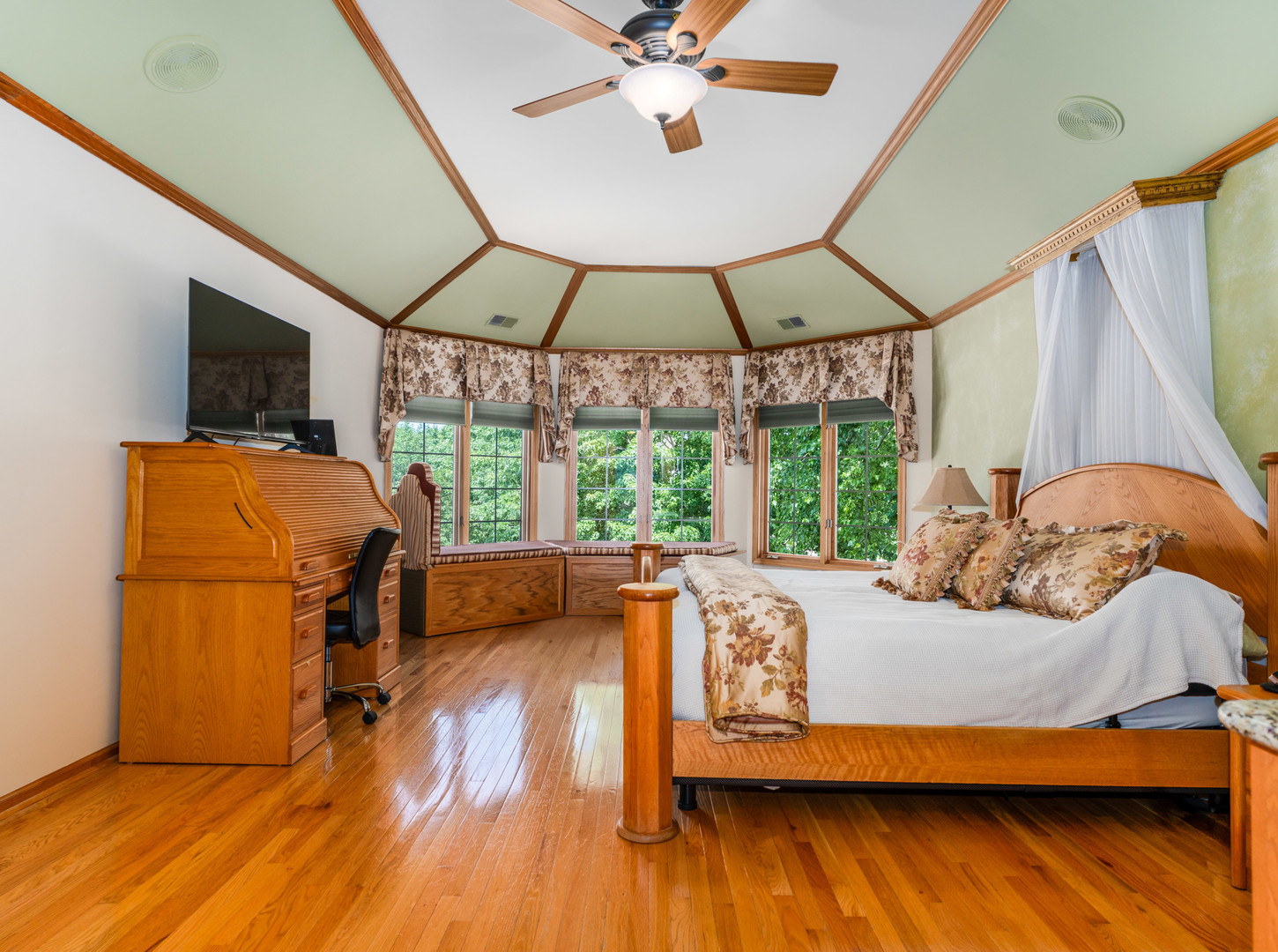 12451 Anand Brook Drive, Orland Park, IL 60467