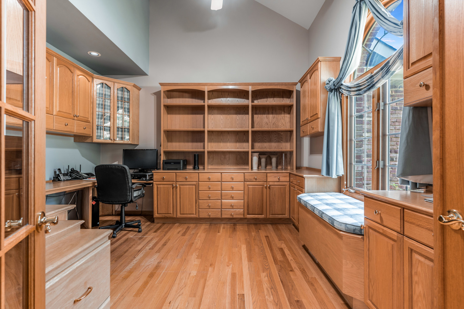 12451 Anand Brook Drive, Orland Park, IL 60467