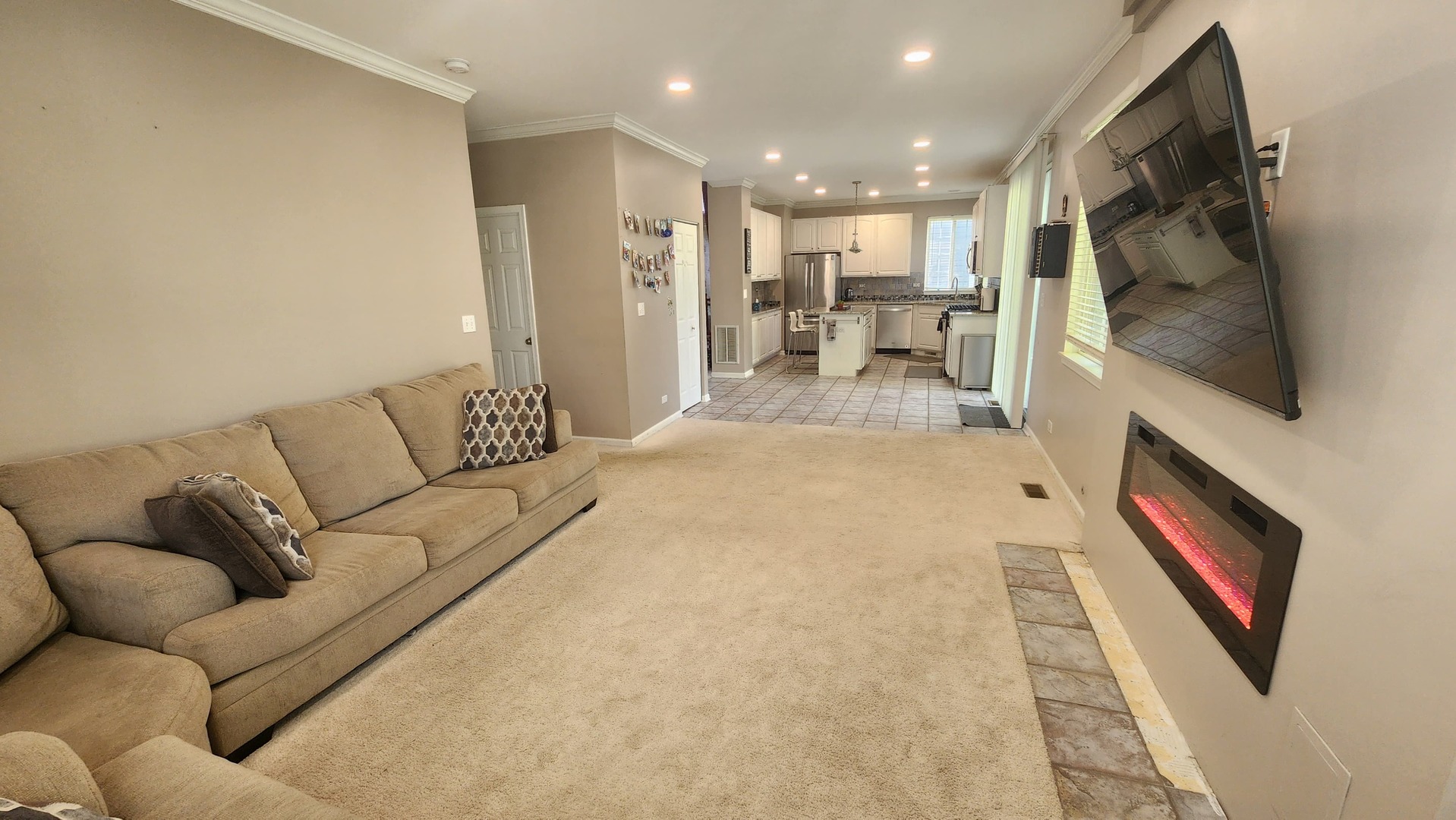 1759 Ellington Drive, Aurora, IL 60503