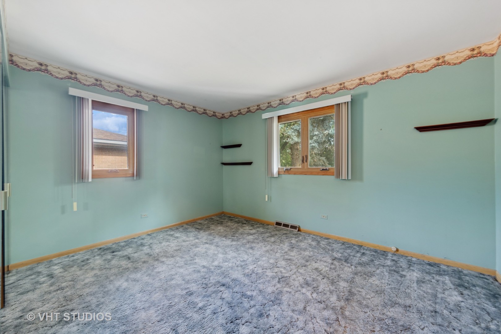 6501 Forestview Drive, Oak Forest, IL 60452