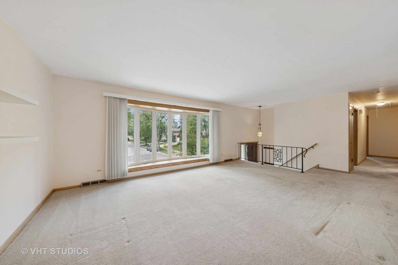 6501 Forestview Drive, Oak Forest, IL 60452