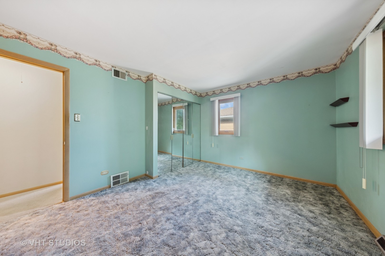 6501 Forestview Drive, Oak Forest, IL 60452