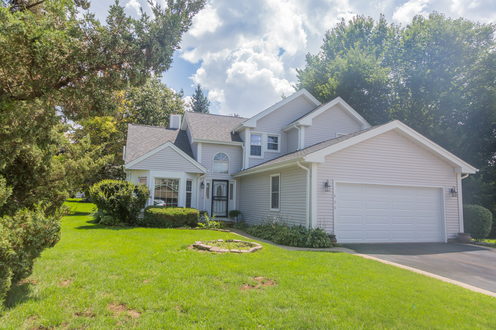 635 GOLFERS Lane, Bartlett, IL 60103