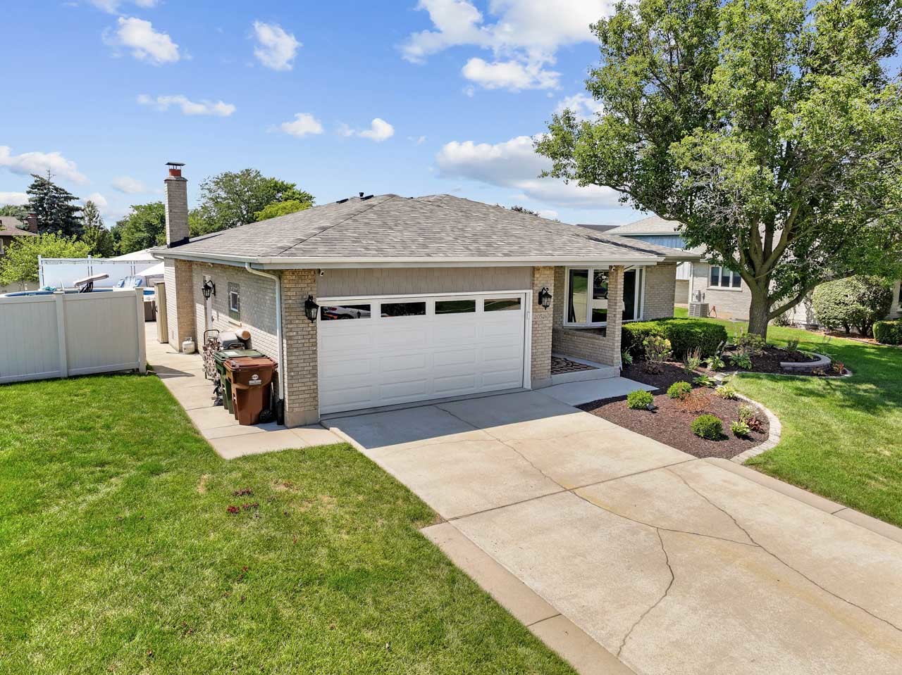 20526 S Grand Prairie Lane, Frankfort, IL 60423
