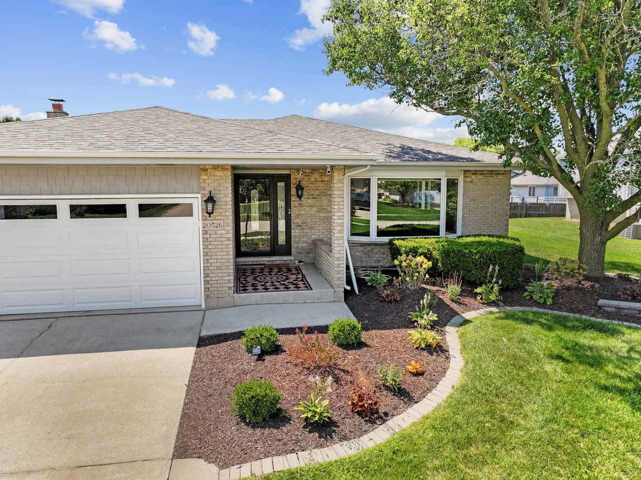 20526 S Grand Prairie Lane, Frankfort, IL 60423