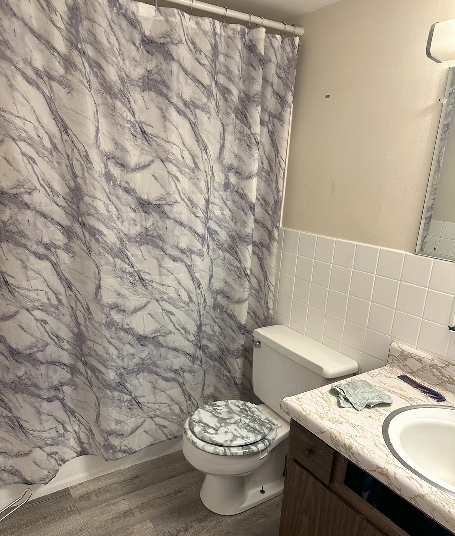 3127 Bernice Road #2, Lansing, IL 60438