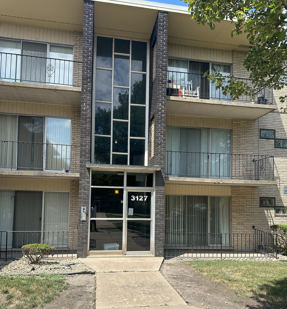 3127 Bernice Road #2, Lansing, IL 60438