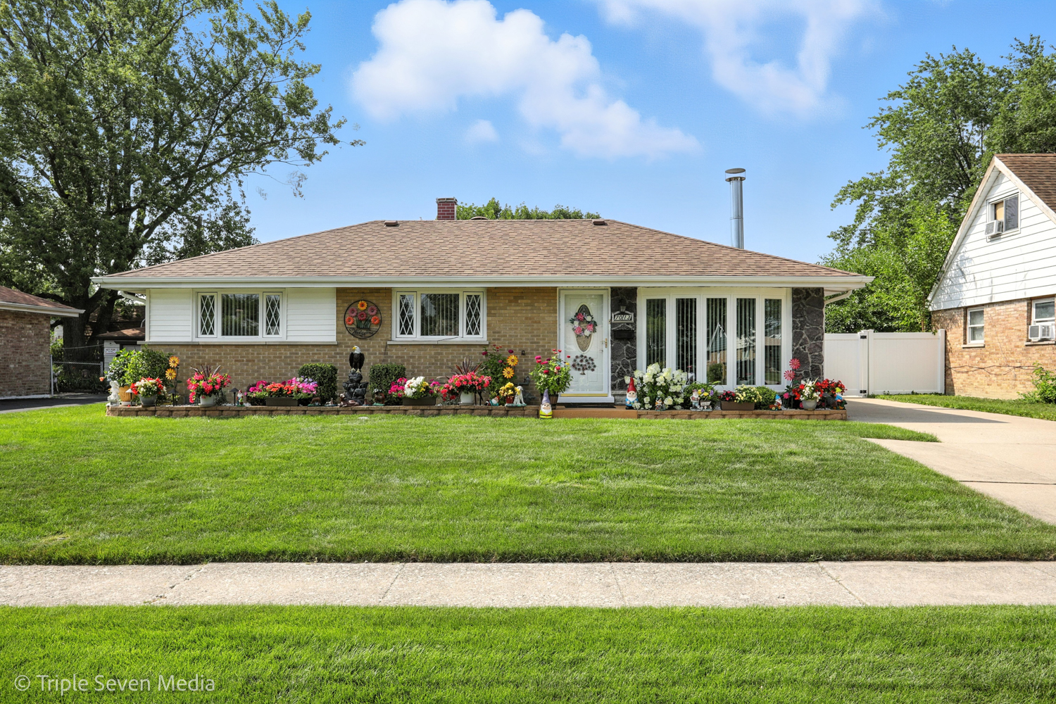 7013 Saratoga Drive, Bridgeview, IL 60455