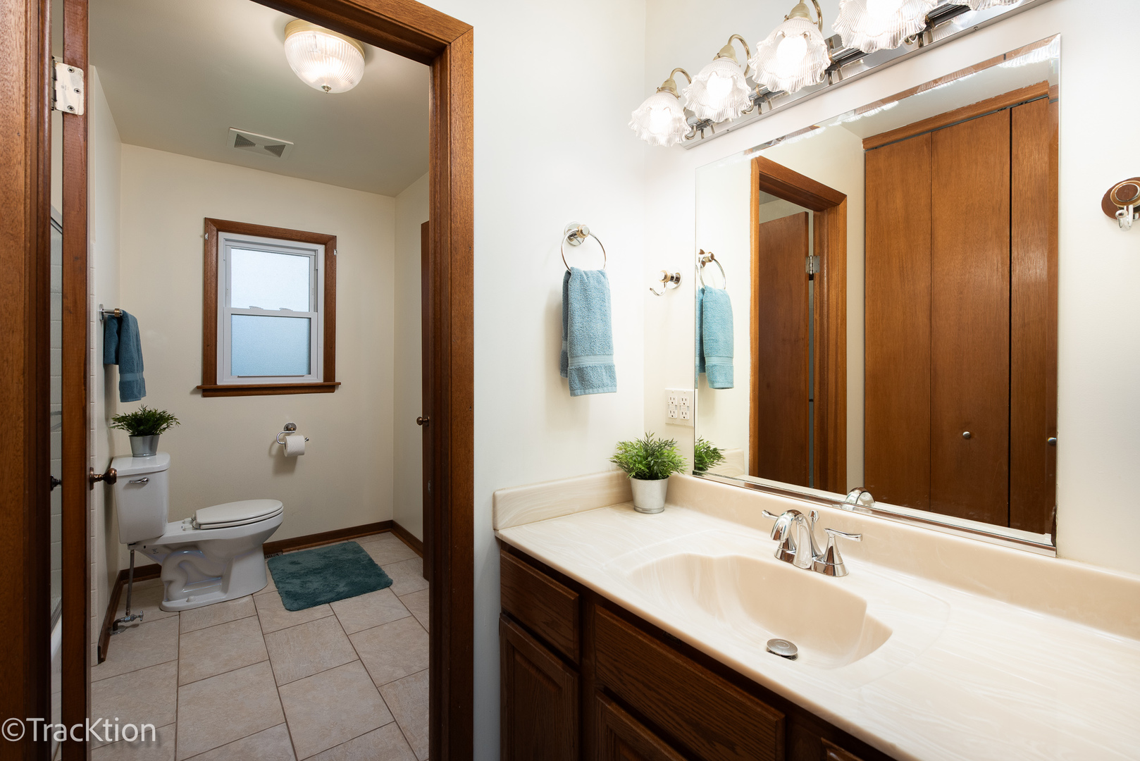 740 61ST Street, Downers Grove, IL 60516