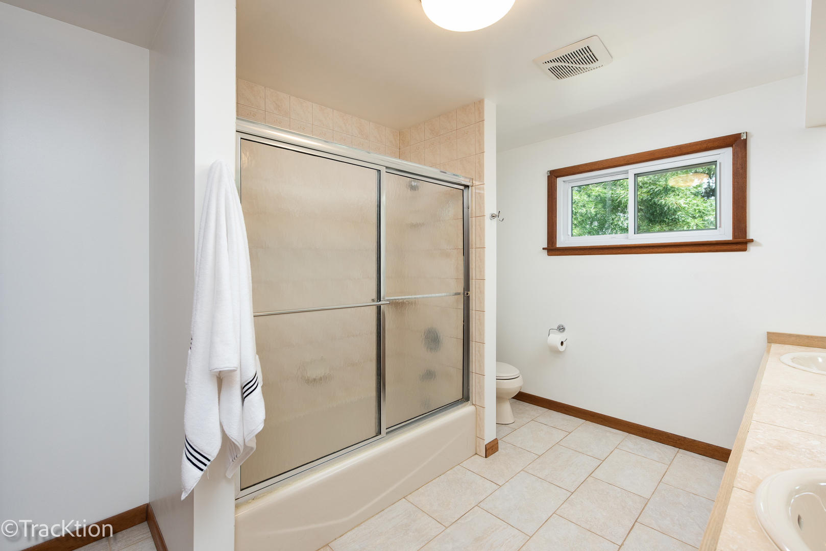 740 61ST Street, Downers Grove, IL 60516