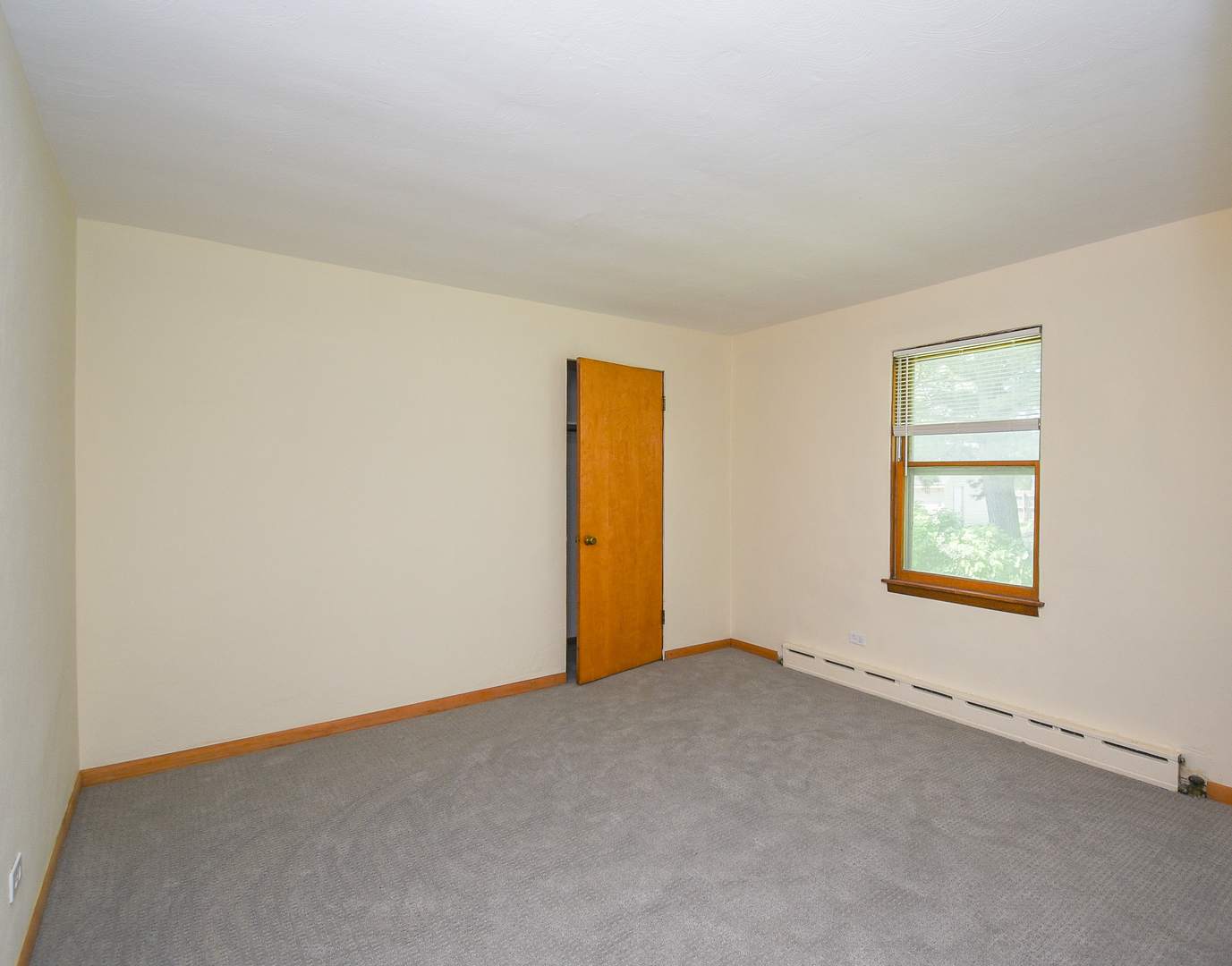 1807 16th Street, North Chicago, IL 60064