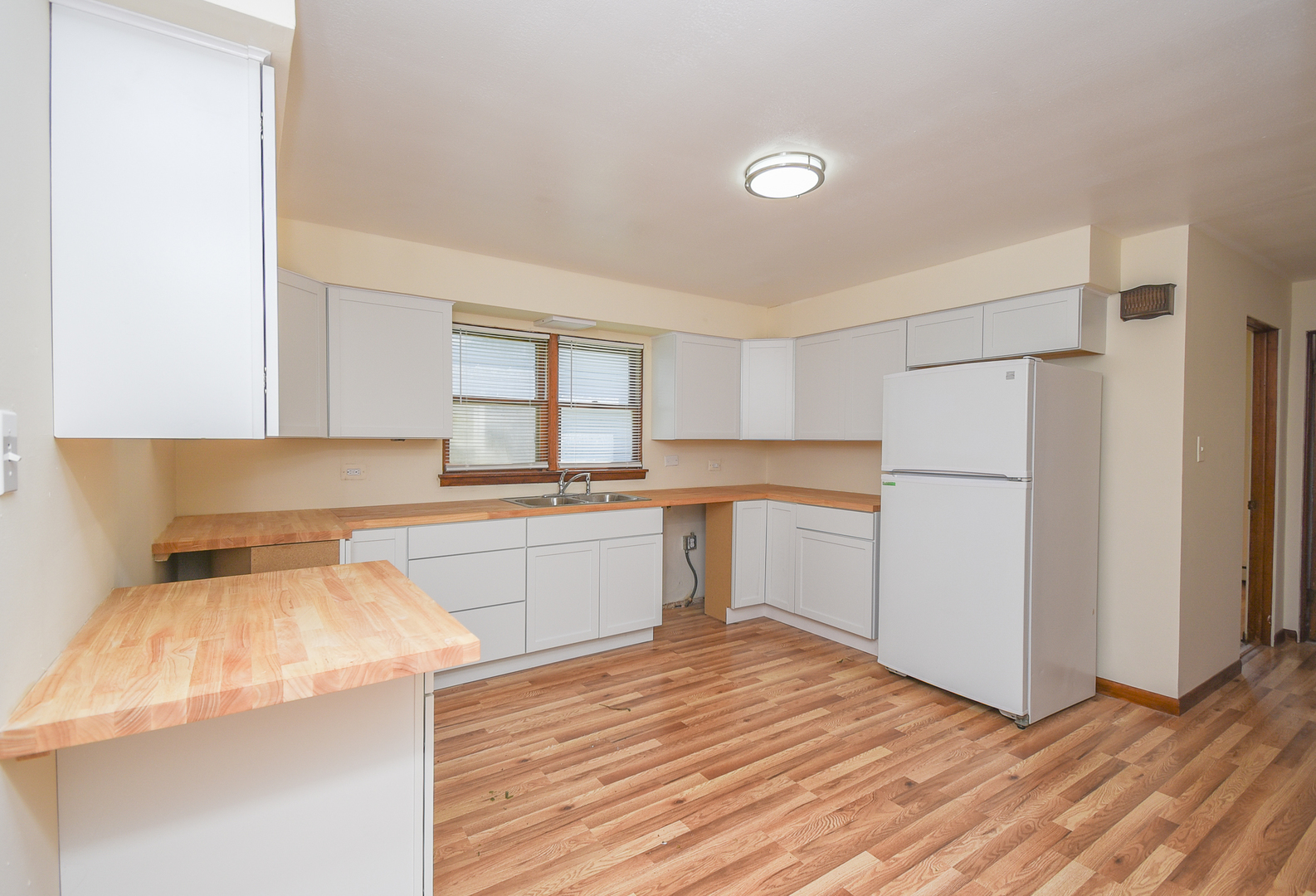 1807 16th Street, North Chicago, IL 60064