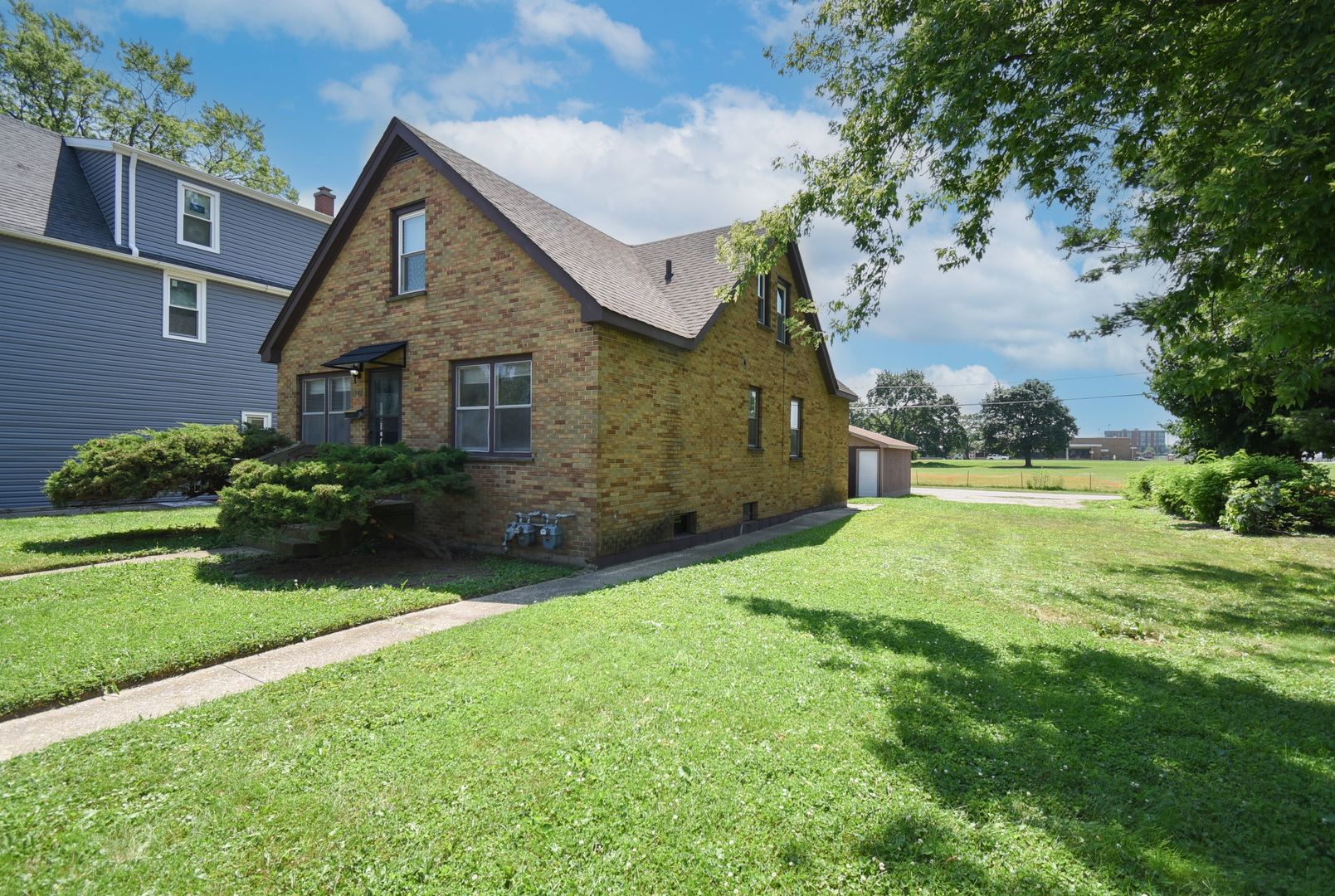 1807 16th Street, North Chicago, IL 60064