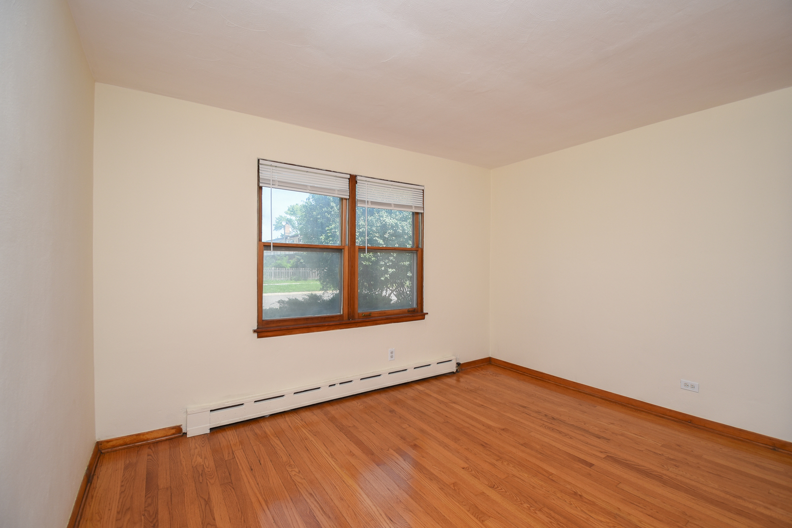 1807 16th Street, North Chicago, IL 60064