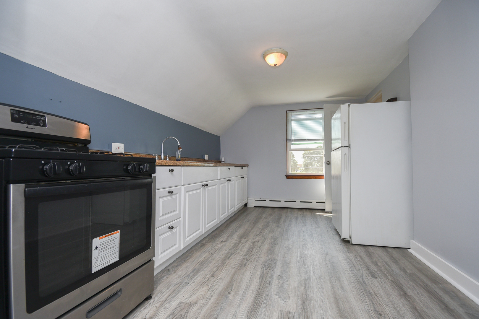 1807 16th Street, North Chicago, IL 60064