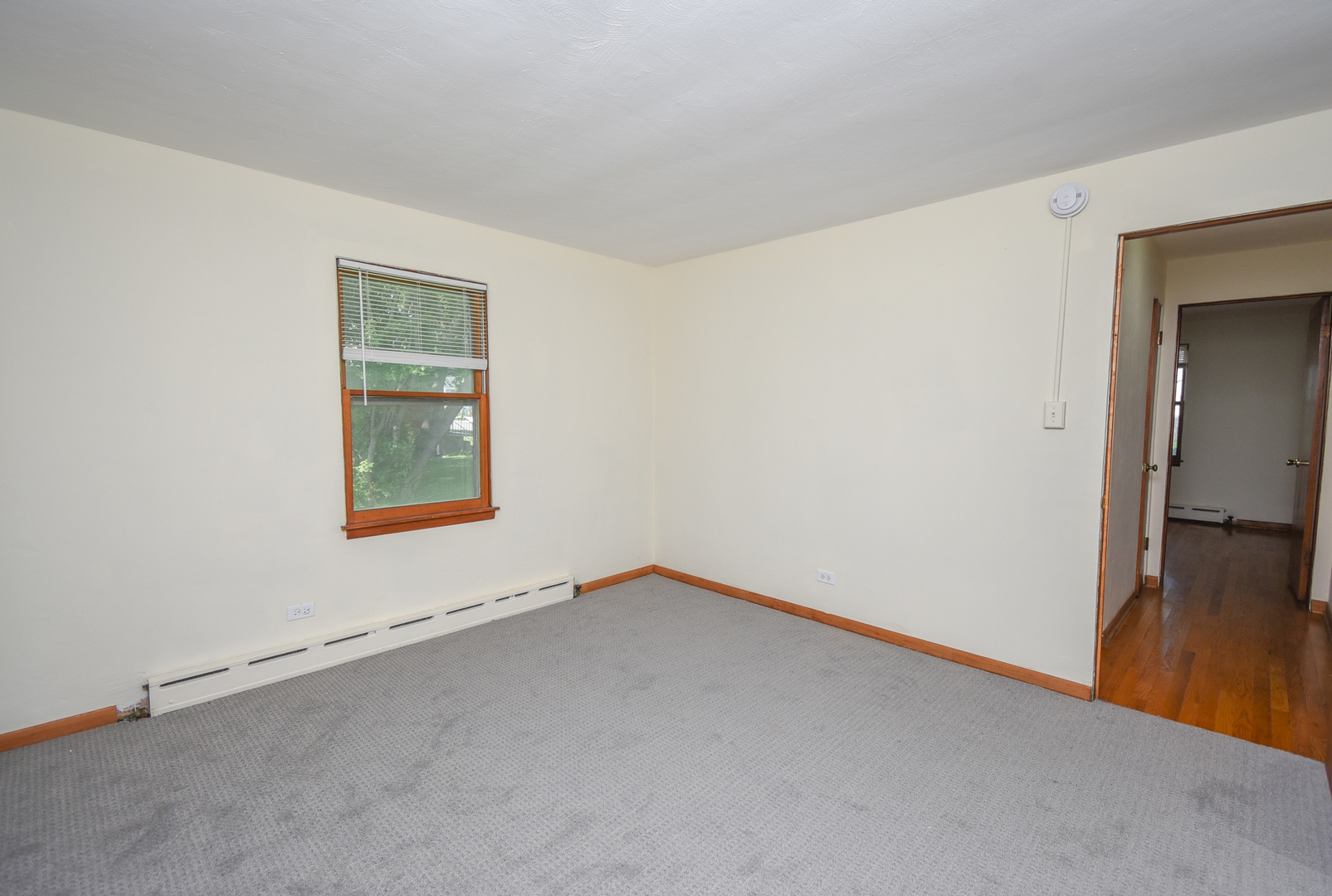 1807 16th Street, North Chicago, IL 60064