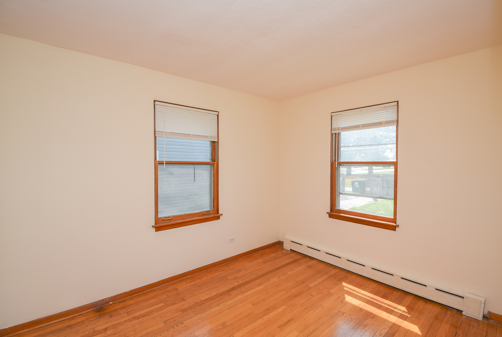 1807 16th Street, North Chicago, IL 60064