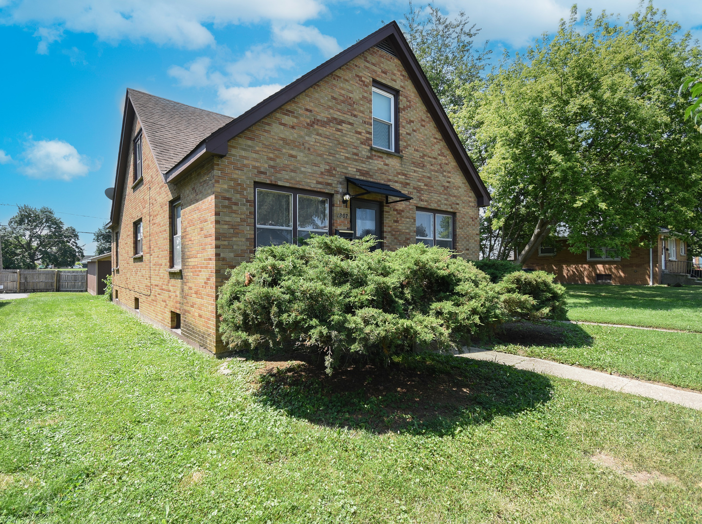 1807 16th Street, North Chicago, IL 60064
