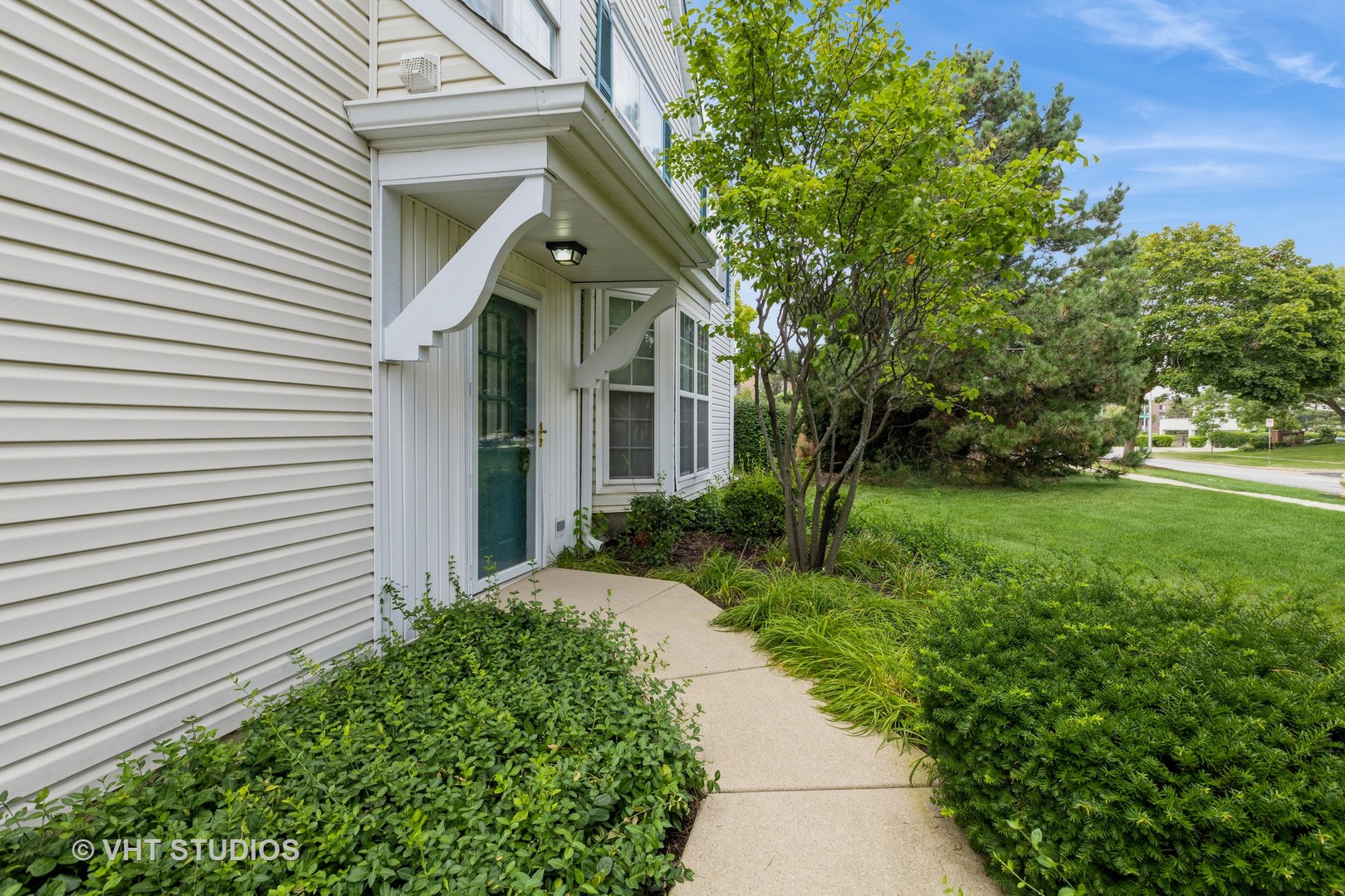 4 Arboretum Drive, Lombard, IL 60148