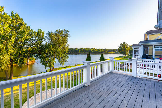 9 Windward Way, Ottawa, IL 61350