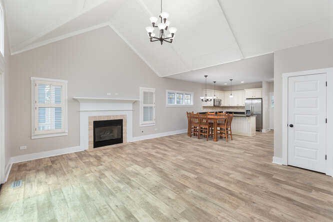 9 Windward Way, Ottawa, IL 61350