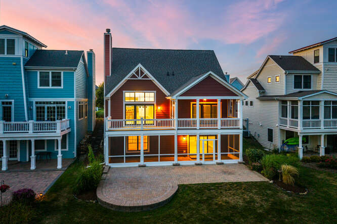 9 Windward Way, Ottawa, IL 61350