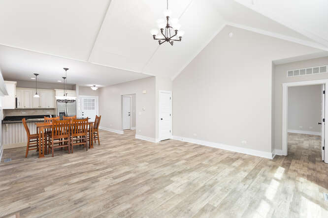 9 Windward Way, Ottawa, IL 61350
